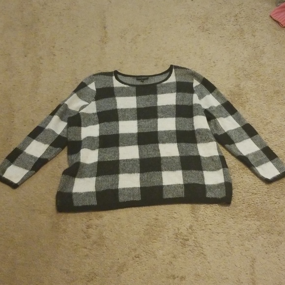 NWOT Black and White Checkered Sweater - Picture 1 of 3